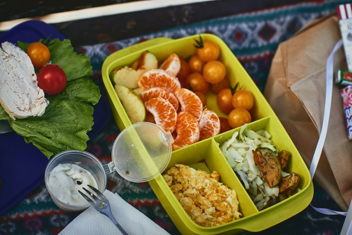 Illustrative packed-lunch photograph; not a Golden Oak meal or menu.